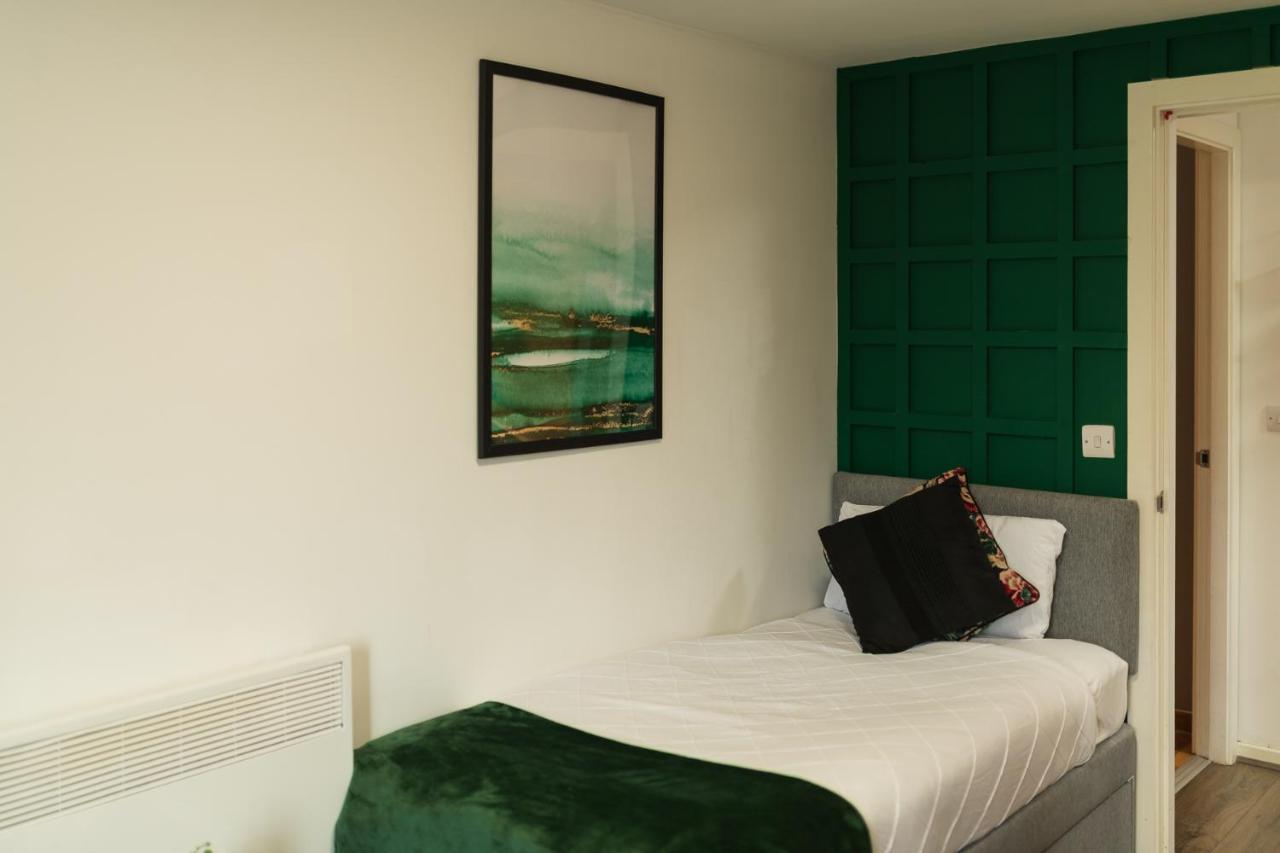 Sidemersey Livings- Convenient And Central 2-Bedroom Haven In L1 Ливърпул Екстериор снимка