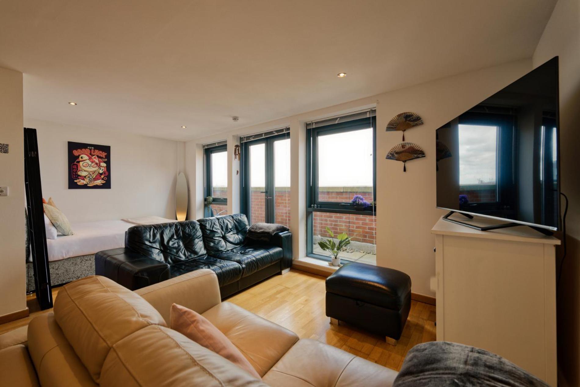 Sidemersey Livings- Convenient And Central 2-Bedroom Haven In L1 Ливърпул Екстериор снимка