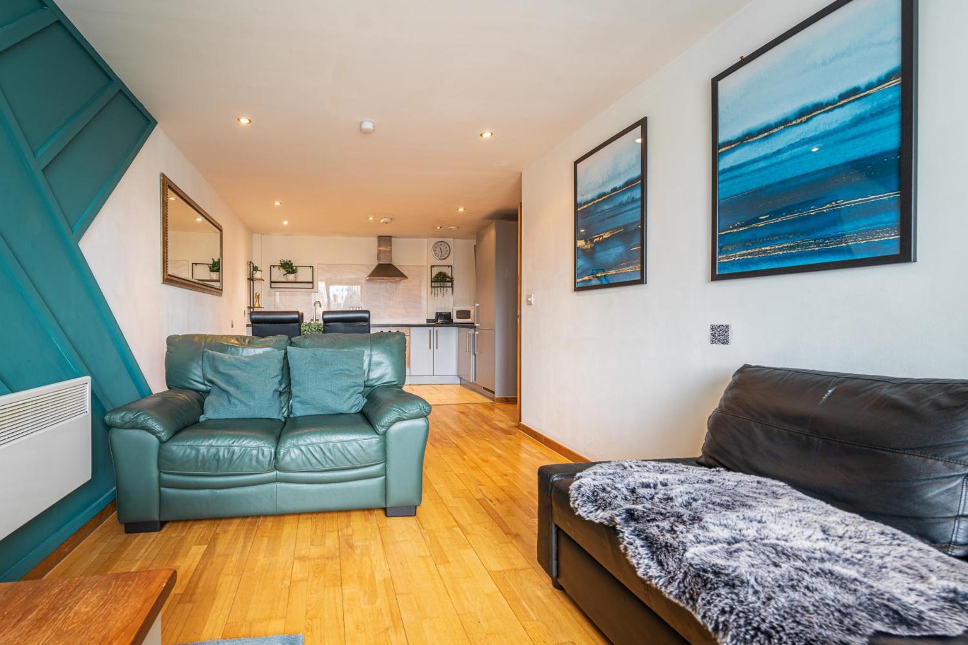 Sidemersey Livings- Convenient And Central 2-Bedroom Haven In L1 Ливърпул Екстериор снимка